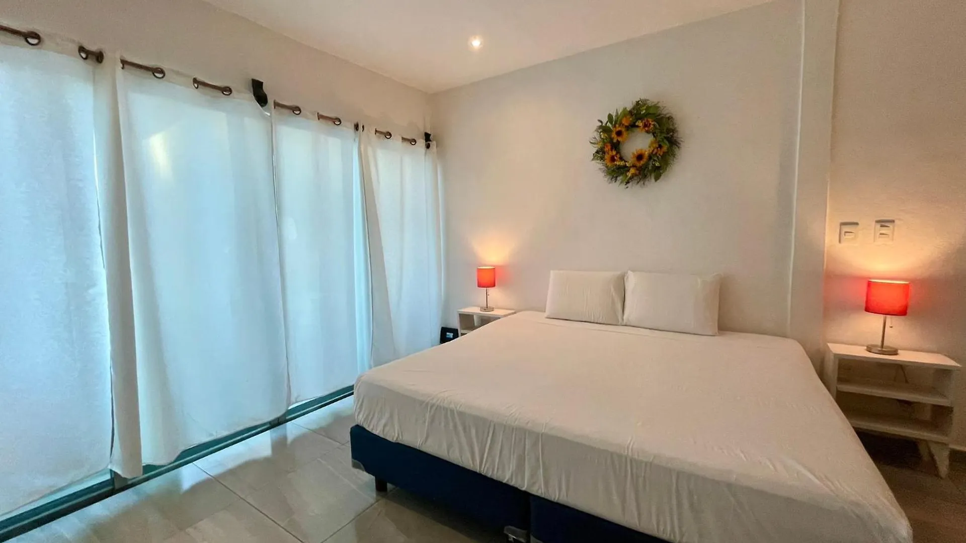 Miranda Beach Apartment Playa del Carmen 0*,